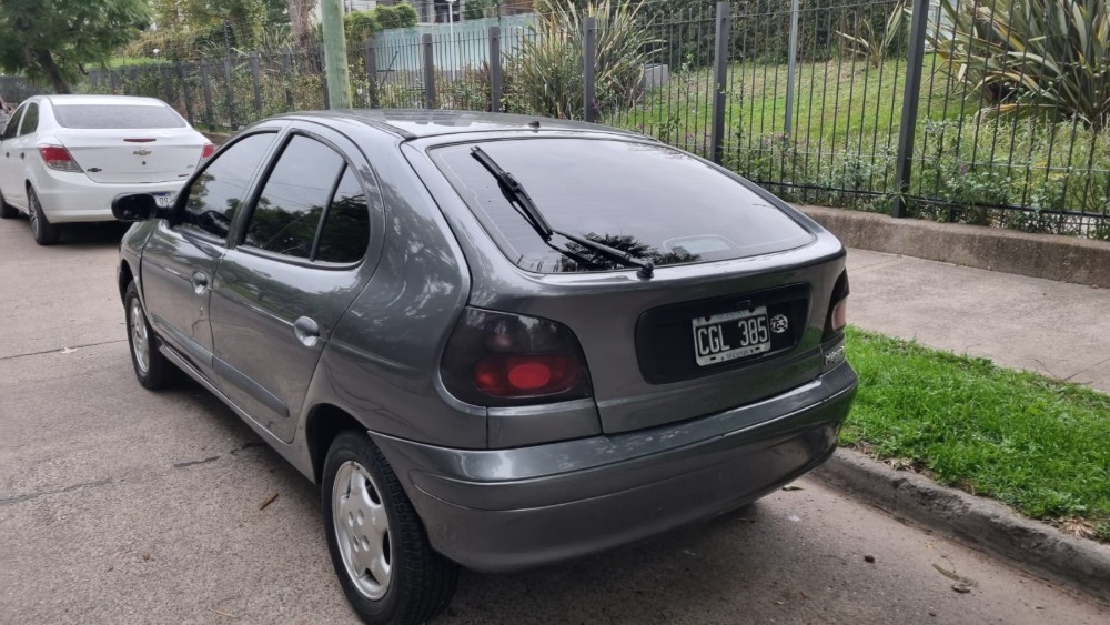 Renault Megane RXE  — foto 9